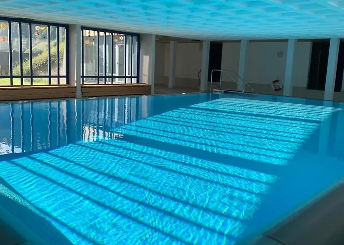 Chnorzli Mit Hallenbad