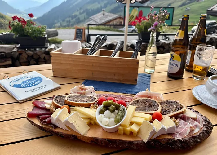 Chnorzli Mit Hallenbad Apartamento Klosters-Serneus